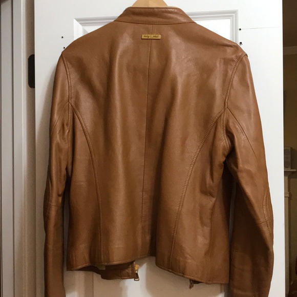 Leather jacket - Picture 3 of 4
